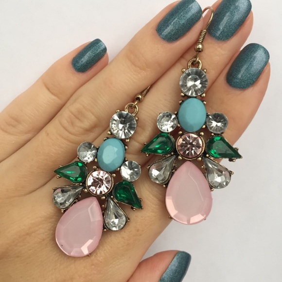 Jewelry - Cute Pink Drop Earrings